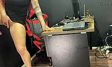 quase fui pega moanin loud ridin my huge bbc dildo like a slutty secretary at work 💦😩