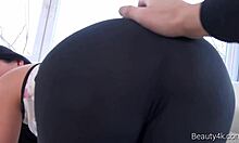 i cant resist lucia denvile's beautiful shaved pussy during squirting massage sex