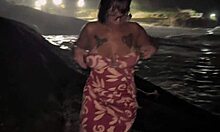 Morena slut gives pussy publicly at Ipanema Arpoador beach 😈👀