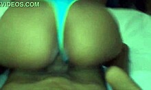 Mi novia grinds big ass on cock trying to make me creampie her