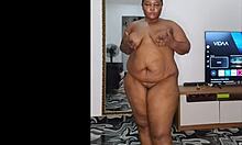 damn mara exotic's sweaty fat ebony ass bounces wild 😏🍑