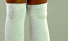 gymnast tonya bellucci stretches pussy wide open!