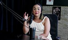 she loves anal sex craves sadomasoquismo with eight men!