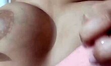 mira como me vengo papi te gusta my fat ass shaking big tits bouncing?!