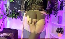 Teacher in nylon stockings vogues heels at club