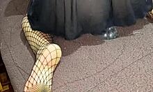 mira como me penetro el culo con ganas hasta correrme