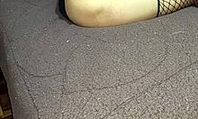 mira como me penetro el culo con ganas hasta correrme