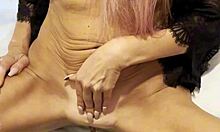 hey i'm alone at home thinking about my boyfriend's hot friend 💭😏