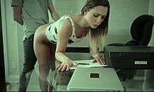 Stepsis Jaye Summers Seduces Bro Trades Tight Pussy for Quick Cash