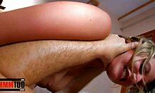 bigtit slut's first hardcam fuck