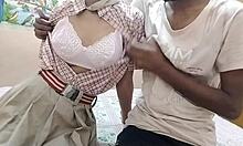 desi schoolgirl gets naughty with lover