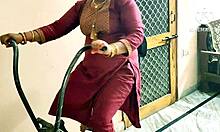 Indian Desi Bhabhi Roughly Fucks Gym Boys with Deepthroat Doggy Big Cock