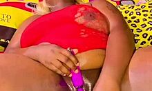  petal's shaved retro pussy closeup homemade lesbian play got you hard yet??