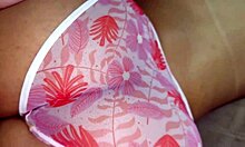 me follo a mi madrastra en el sofa con su culo gordo