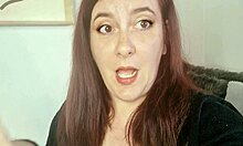 gorgeous italian milf orgasms wildly with terri's honeyplaybox toy