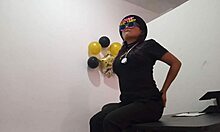 i'm bored at work so i plug my ass to stay aroused as office slut