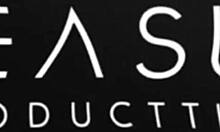 Naughty niece tempts uncle in kitchen for exotic creampie flashing