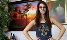 CUTE 18+ TEEN IN GLASSES GIVES HORNY HANDJOB!