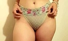 sexy cute italian 18yo amateur pussy orgasm uni exchange