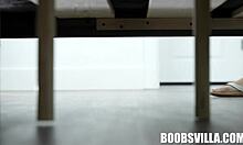 Petite milf mommy parker ambrose relieves stress sucking serena hill