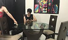 Hermanastra cachonda suplica la verga dura de hermanastro para follar sin parar