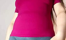 Hey stepson check out stepmom's giant cameltoe pussy dripping in leggings