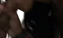 mi vagina apretada me hace explotar en orgasmo con su verga enorme