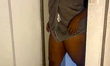 spying on my stepmom showering then fucking her hard until i cum 💦😈