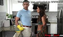 hey virgin stepsis uma jolie pops bro's cherry hard