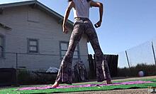 Sexy Filipina Student Stretches Yoga Pants In Public Workout!