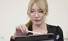 Wow! Miss Li Zhiyan tutor footjob sucks cock hard!