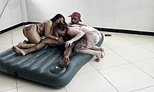 depois do sexo ele deu banho na gente creampie milf bbc fun