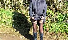 Wanna see me in kinky gear getting fucked outdoors?