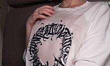 stranger chats up girl on train during casual ride