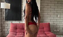 hey cutie this 18yr old teen babe loves getting fucked hard in her first anal video 😍 cleopatra style!