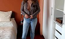 SO HORNY I OFFER MY STEPMOM ASS TO MAKE HIM EXPLODE WE MASTURBATE TOGETHER