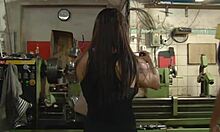 Fui na oficina... mecânico's big cock creampies my wet latina milf pussy