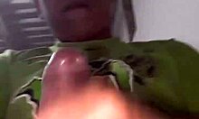 dude check this peruvian teen's hot cumshot 😍💦