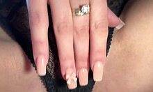 mmm babe asandra's tongue dives deep into that wet pussy love this first bite cunilingus