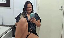 Paty Bumbum camgirl begs for big ass pounding to explosive squirt
