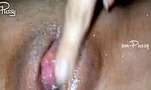 amateur girl fingers her dripping wet pussy close up solo