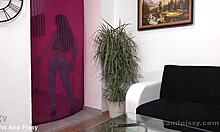 Wetandpissy's intense sexy water ballet performance