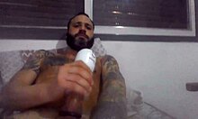 jerking off till i burst all over 😩💦🔥