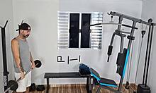 exclusivo eu traio na academia fodendo esposa corno pelas costas dele