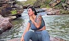 fucking a stranger for cash right by the river 😈🌊💦