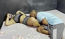 Married woman fucks stranger while hubby watches corno