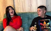 mi vecina tatuada me pilló en el gym público y me dio su coño en mi cumple