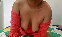 ven papi chupame la vagina y pasame la lengua para ricos gemidos