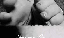 barefoot amateur fetish tease turns into steamy foot play