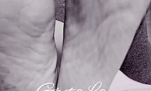 barefoot amateur fetish tease turns into steamy foot play